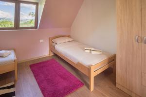 Postel nebo postele na pokoji v ubytování Mountain inn