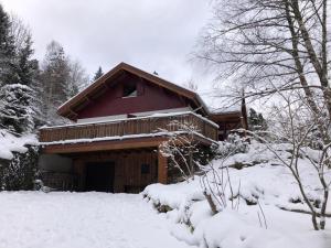 Obiekt LES CIMES BLANCHES CLEDICIHOME Chalet 10 pers SPA & Grand terrain 4 MINUTES DES PISTES zimą
