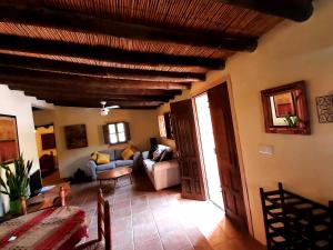 Posezení v ubytování Cortijo Los Montes with private pool