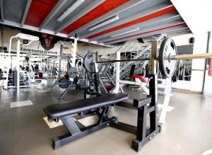 Fitness centrum a/nebo fitness zařízení v ubytování WUD hotel
