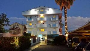 Budova, kde se aparthotel nachází