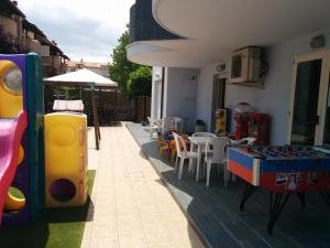 Večerní zábavní program pro hosty v ubytování Residence Blumarine
