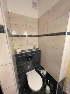 Un baño de Kovács Apartman Kunfehértó