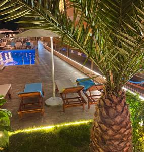 Bazén v ubytování Karos Hotel Llaman nebo v jeho okolí