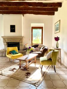 Zdjęcie z galerii obiektu Gîte de charme au cœur de la campagne bretonne w mieście Noyal-sur-Vilaine