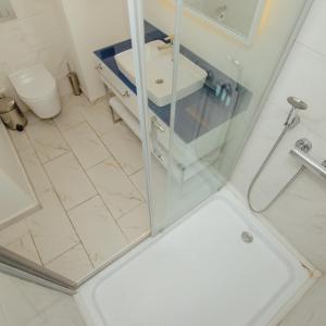 Ένα μπάνιο στο Aparthotel Orbi City sea view +40 φωτογραφίες
