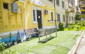 Gallery image of Hostel California in Batumi