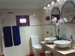 Koupelna v ubytování CASA RAMOS II