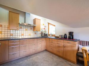 Kuchnia lub aneks kuchenny w obiekcie Apartment Aringer