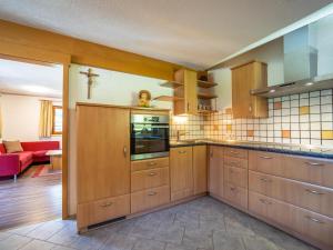 Kuchyňa alebo kuchynka v ubytovaní Apartment Aringer