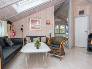 Gallery image of 6 person holiday home in Sj lund in Sjølund