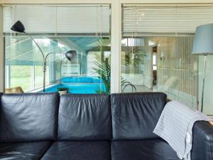 Posezení v ubytování 10 person holiday home in Hjørring-By Traum