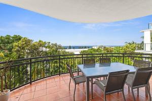 Μπαλκόνι ή βεράντα στο 6 Seabreeze Spacious Newly Renovated Apartment with Ocean Views