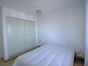 Fotografia z galérie ubytovania Appartement avec terrasse vue mer près du centre et plages, parking inclus - FR-1-61-594 v destinácii Ajaccio + 4 fotografie