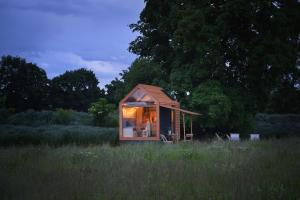 Hoone, kus the luxury tent asub