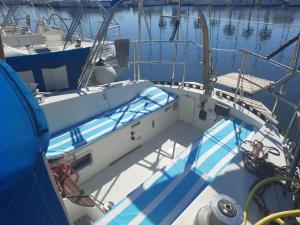 Afbeelding uit fotogalerij van Voilier logement spacieux à louer au port - Gruissan Plage - 11 Aude in Gruissan