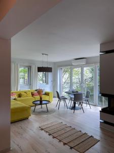 Posedenie v ubytovaní Apartamenty Odlot
