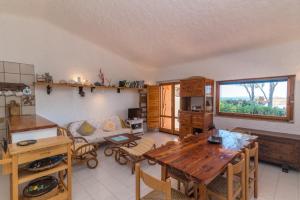 A kitchen or kitchenette at Domus Mea