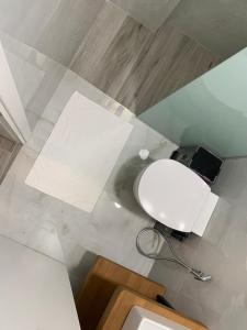 Ένα μπάνιο στο Kekezis Apartments