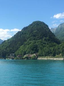 Afbeelding uit fotogalerij van Hotel MAZIN in La Motte-en-Beauges