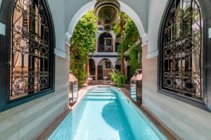 Bazén v ubytování Riad Espoir, Riad de charme en exclusivité dans la médina de Marrakech nebo v jeho okolí
