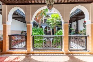 Balkón nebo terasa v ubytování Riad Espoir, Riad de charme en exclusivité dans la médina de Marrakech