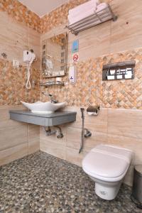 Baðherbergi á Hotel M Square Pvt.Ltd