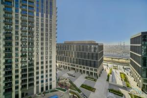 Nespecifikovaný výhled na destinaci Dubaj nebo výhled na město při pohledu z apartmánu