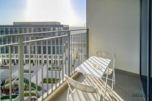 Balkón nebo terasa v ubytování Graceful 1BR at Park Heights Dubai Hills MBR City by Deluxe Holiday Homes