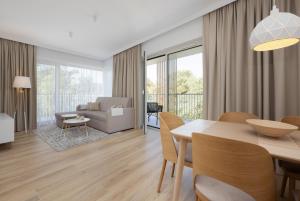 Posedenie v ubytovaní Apartament przy Plaży z aneksem kuchennym A 24 w Świnoujściu