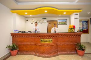Vestibiulis arba registratūra apgyvendinimo įstaigoje Siddhartha Sunny Resort, Surkhet