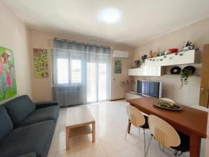 A kitchen or kitchenette at Ondamare
