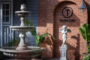 Afbeelding uit fotogalerij van Tarnsiri Boutique Resort in Kanchanaburi