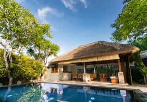 Bazén v ubytování Bumi Linggah Villas Bali nebo v jeho okolí
