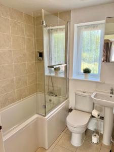 Imagen de la galería de New Forest Hideaway- Self Catering Accommodation, en Newbridge