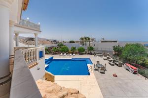 Hồ bơi trong/gần LUXURY VILLA NAUTILUS Heated pool Spa