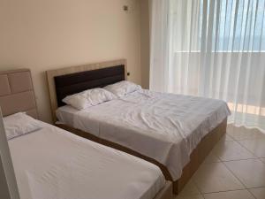 AKE Apartmens - Image 9