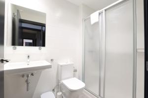 Ένα μπάνιο στο Hey Rooms
