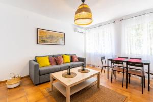 Posedenie v ubytovaní Apartamento Residencial Limonar