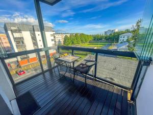 Photo de la galerie de l'établissement Beach Side Apartment with a Balcony, à Pärnu
