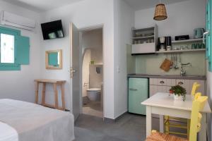 Gallery image of Xerolithia Guesthouse in Donoussa