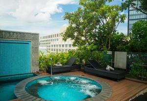 Bazén v ubytování Alagon Saigon Hotel & Spa nebo v jeho okolí