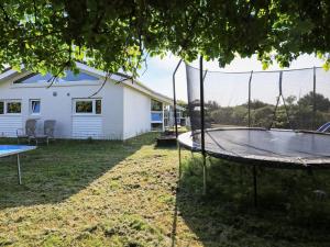 Stolní tenis v ubytování Luxury Retreat in Vejers - By Traum Ferienwohnungen nebo okolí