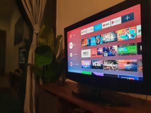TV a/nebo společenská místnost v ubytování The Grand SS15 Sunway 4Pax 2BRs City View - Free WiFi, Infinity Pool & Gym