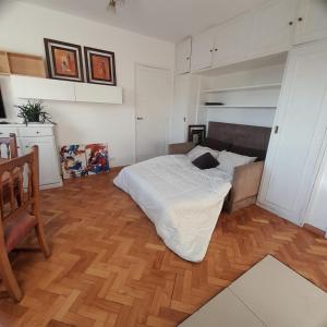 Llit o llits en una habitació de Departamento impecable 2 ambientes Centro de Buenos Aires