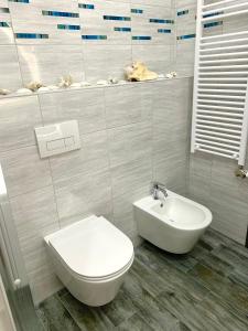 A bathroom at Vivi Residence 2