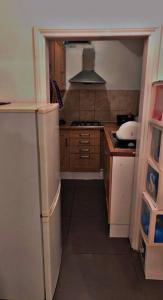 A kitchen or kitchenette at Private Studio Outhouse near Heathrow- Free Parking