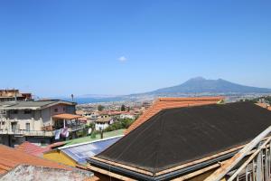 A general mountain view or a mountain view taken from a panziókat