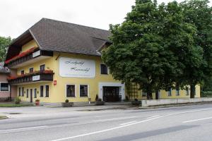 Budova, v ktorej sa hotel nachádza