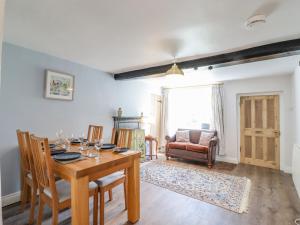 Posezení v ubytování Bluebird Cottage + 11 fotografií